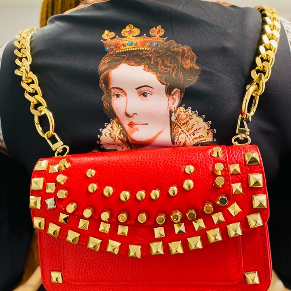 GOLD LOVE - Picture 14 of 15